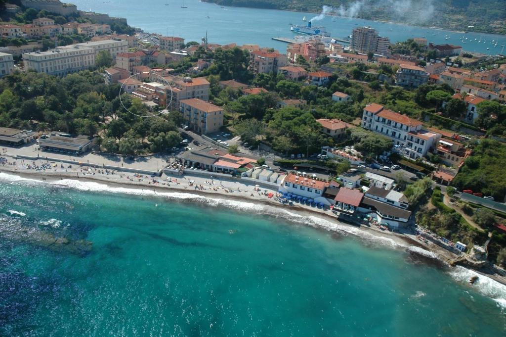 Hotel Crystal Portoferraio Kültér fotó